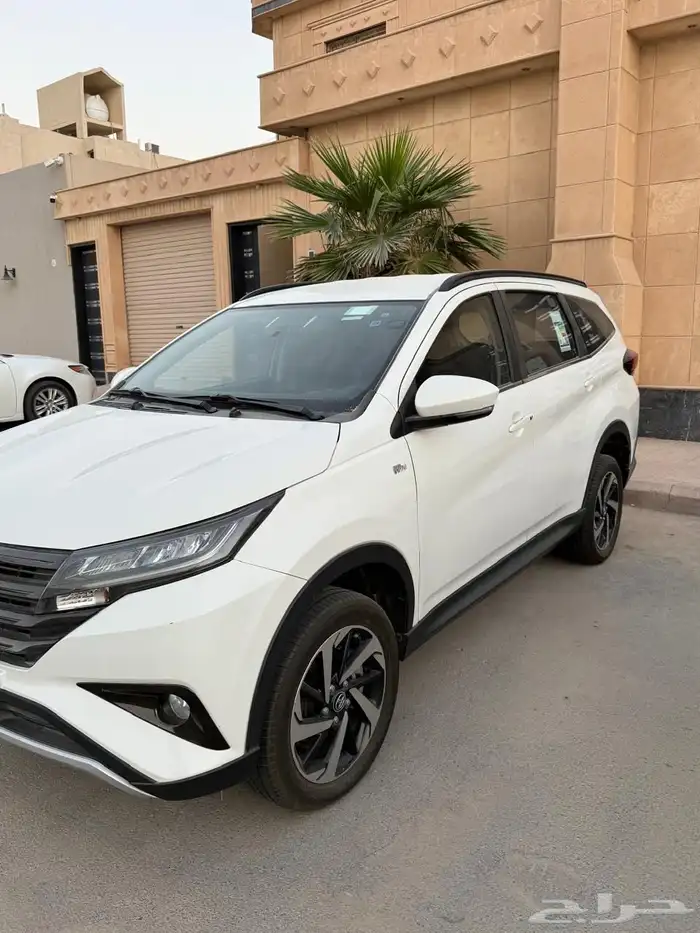 للبيع تايوتا راش 2023 فل كامل S 2