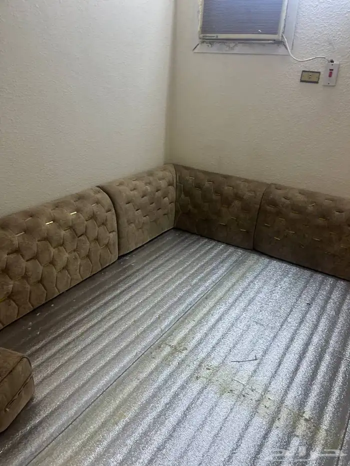 للبيع و السوم مثل ماهي موجود بصور بسعر رمزي 0