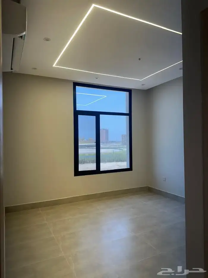 شقه للايجار في حي الحمراء 8