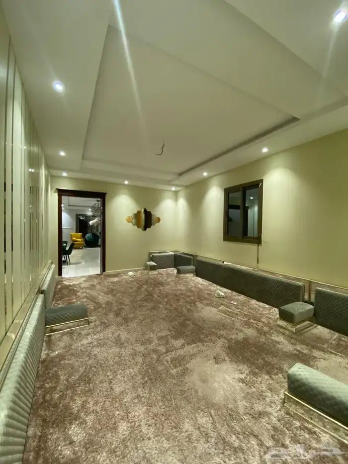 فيلا للبيع بالحمدانية مساحة 440م واجهتين مسجد وشارع 20م 8