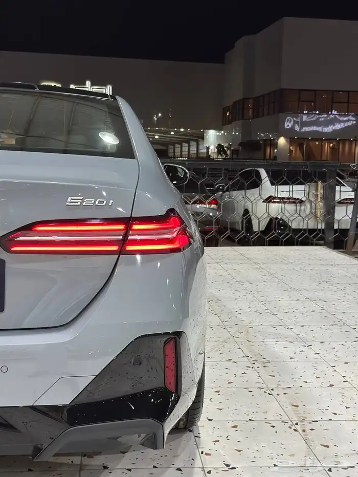 بي ام دبليو 520i 2024 kit M . رصد الفخامة 11