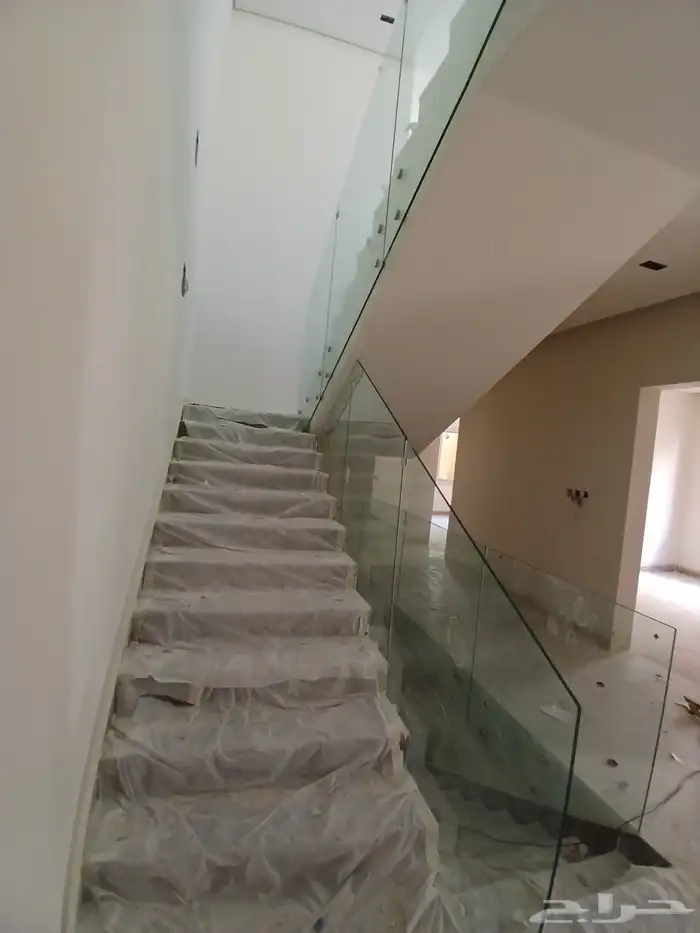 درابزين زجاج سلم سكوريت ترابزين درج السلم درابزين زجاج 12ملي 1