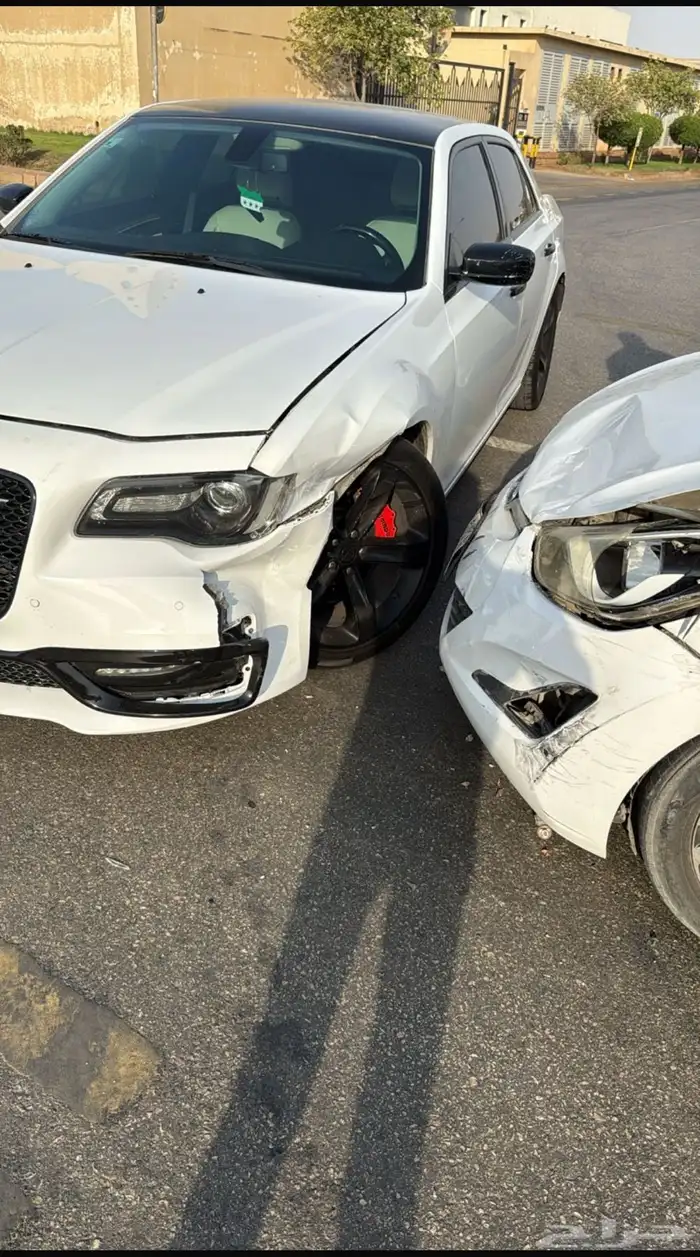 كرايسلر V6 2018 8