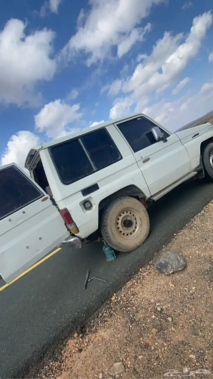 جيب ربع 89 خالط مويه والزيت وفيه صدع تحت باب الراكب شاص 11