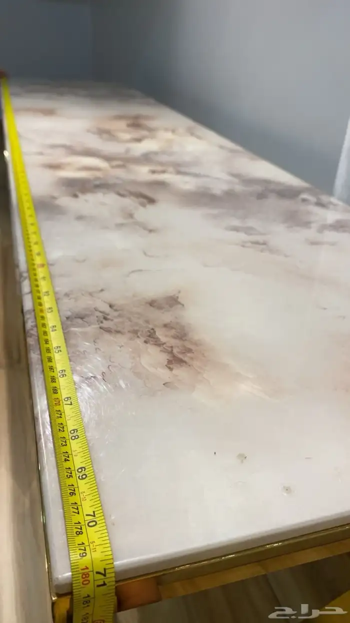 طاوله للبيع 2