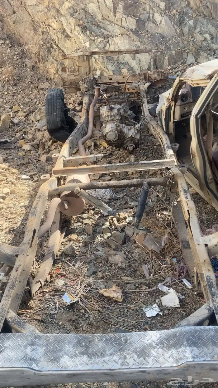 للبيع شاصي صالون 84 0