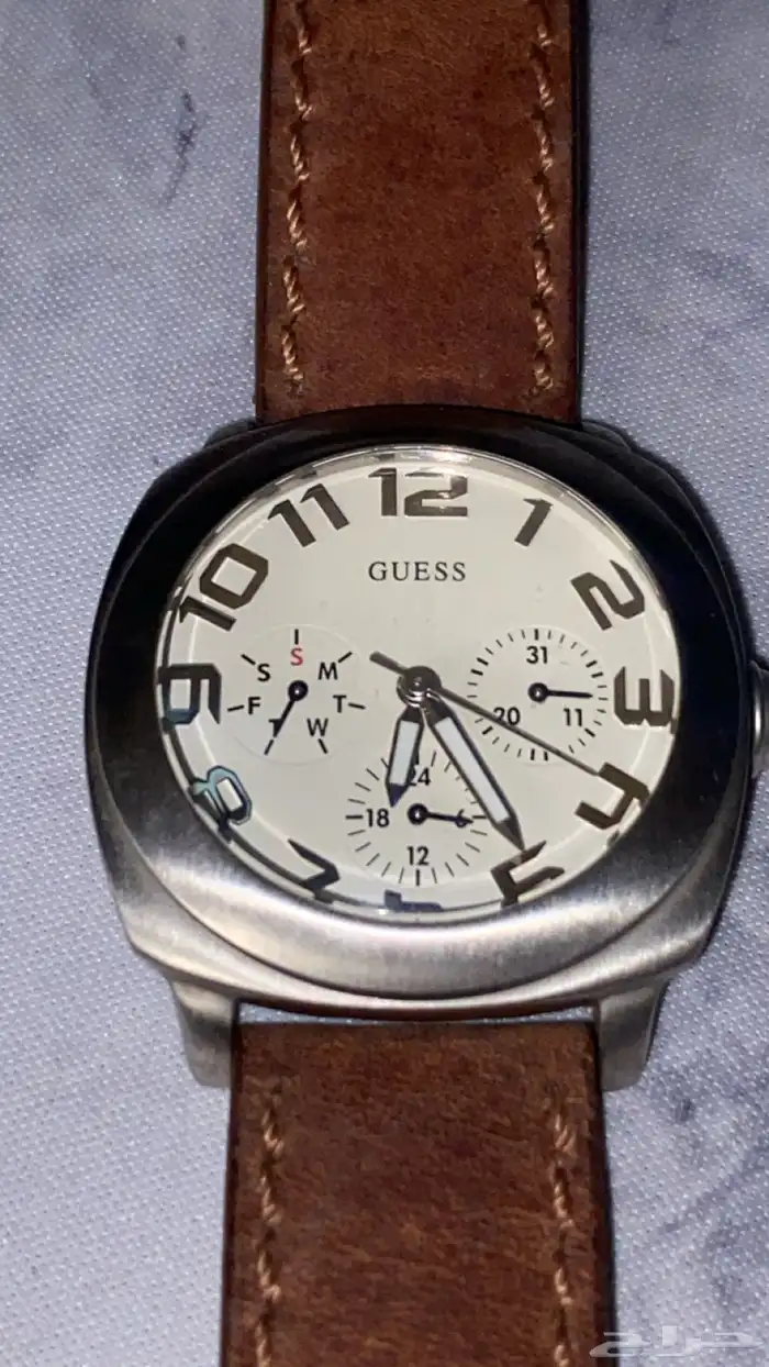 ساعه ماركة guess 0