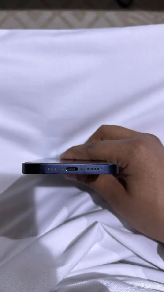 ايفون 12 العادي 1