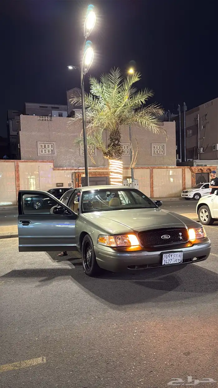 فورد فكتوريا للبيع او للبدل 10