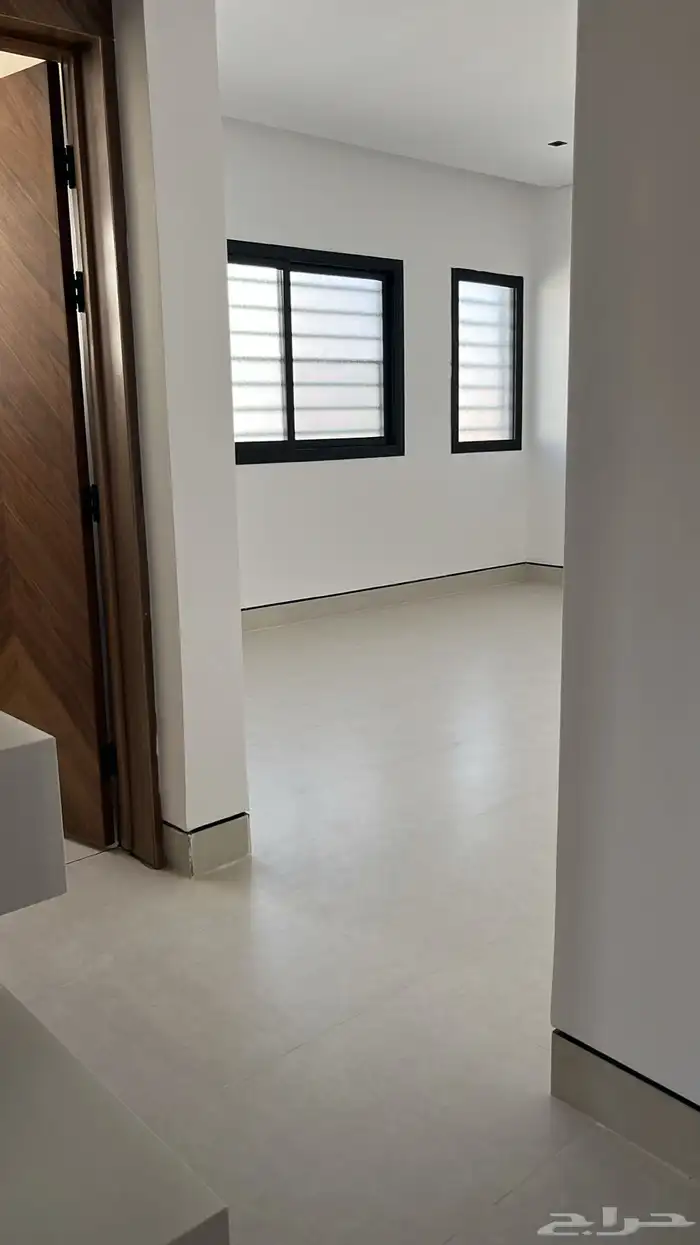 ادوار وشقق للبيع 14