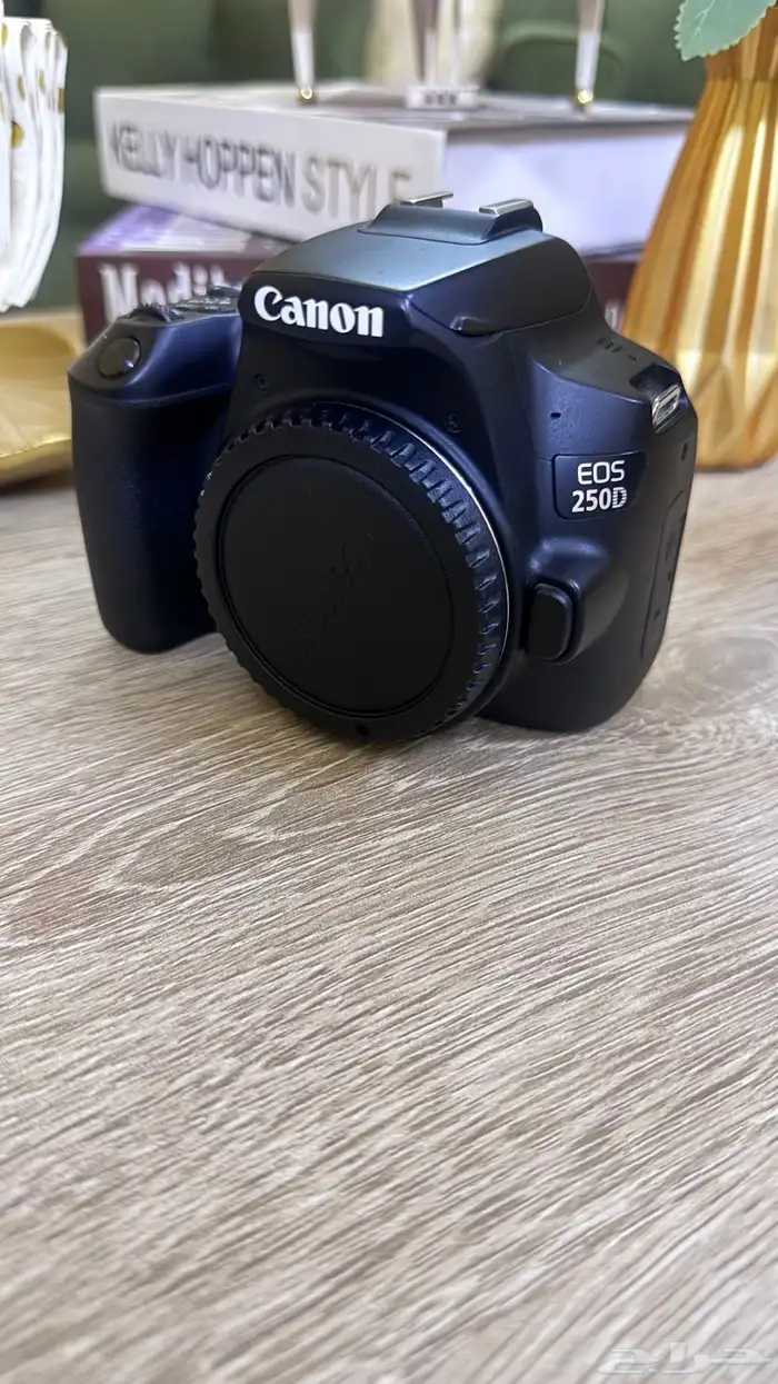 كانون 250D 0