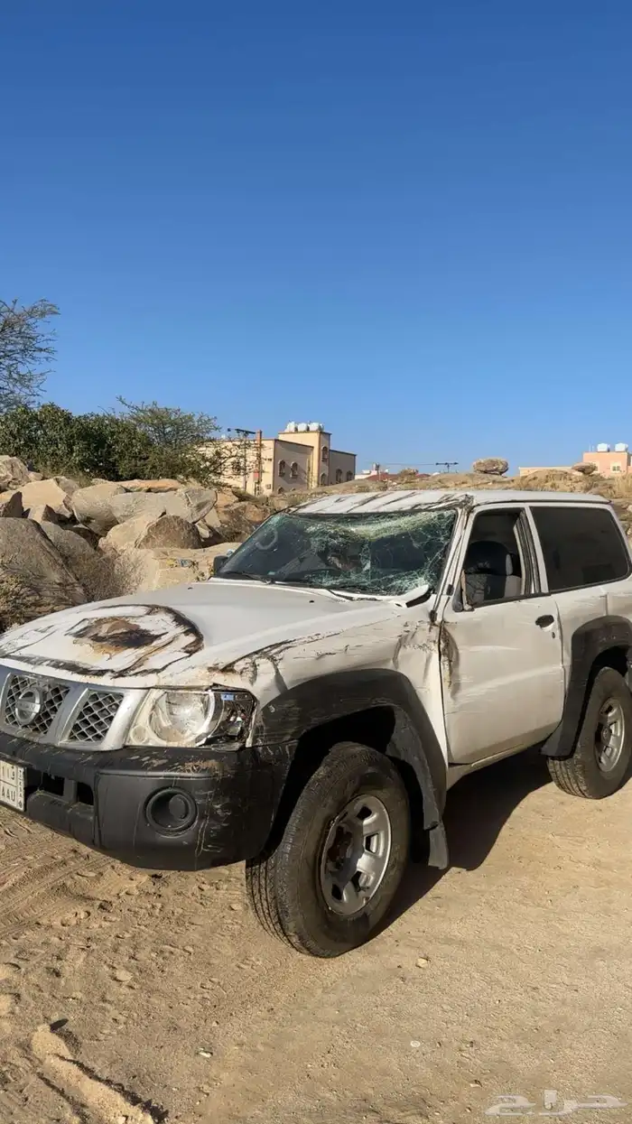 جيب نيسان ربع 2006 منقلب 0