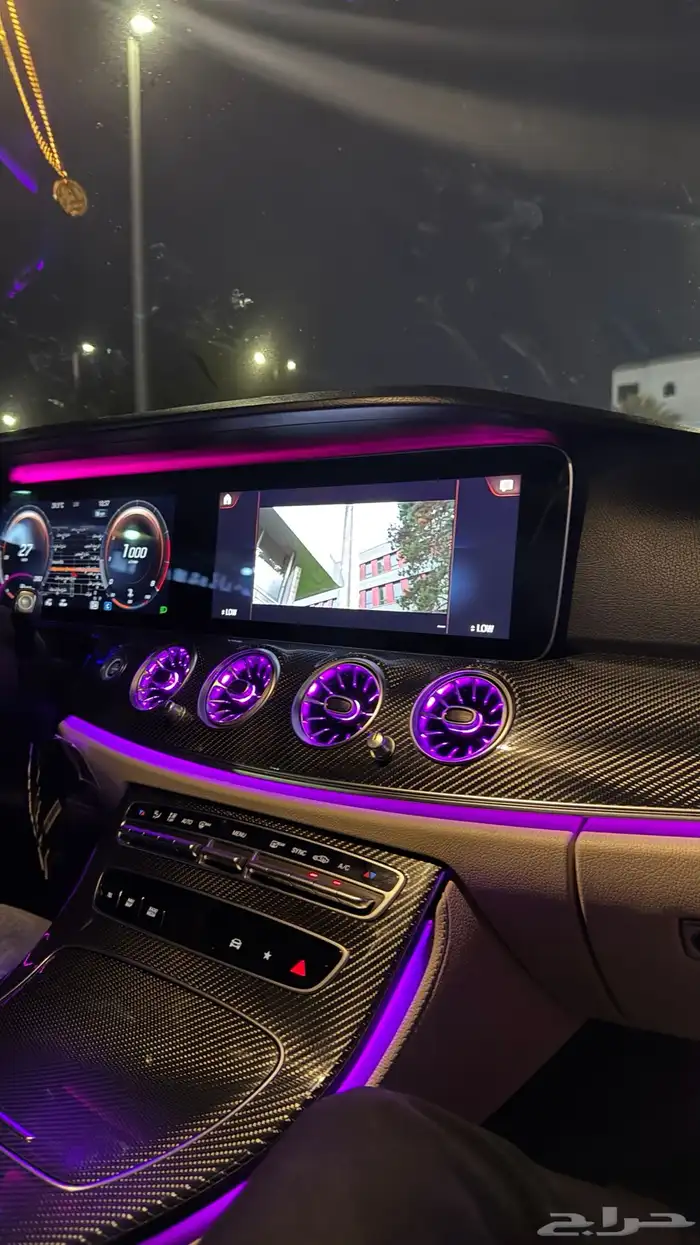 مرسيدس 2021 E200 محول كت كامل E63 داخلية كاربون 9
