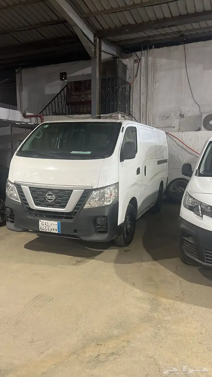 للبيع باص اورفان نيسان 1