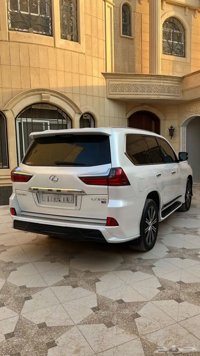 لكزس 570 S موديل 2019 11
