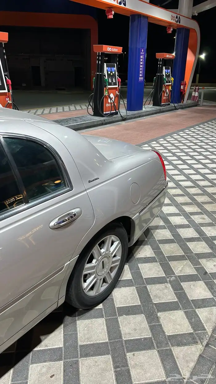 لنكون تاون كار 2008 نظيف 3