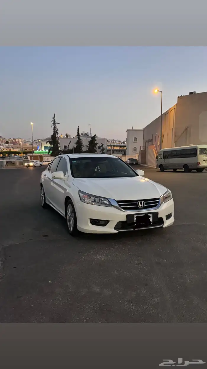 اكورد 2014 فل كامل مقاعد مخمل 2