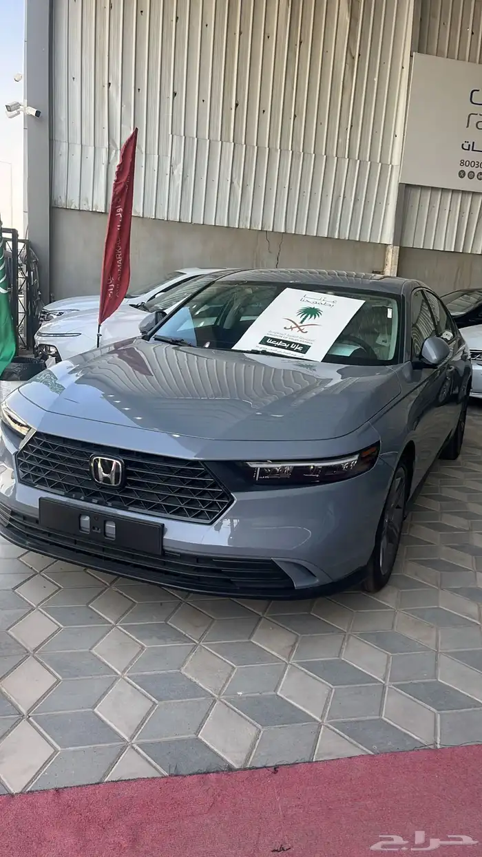 هوندا اكورد 2025. نص. فل 1