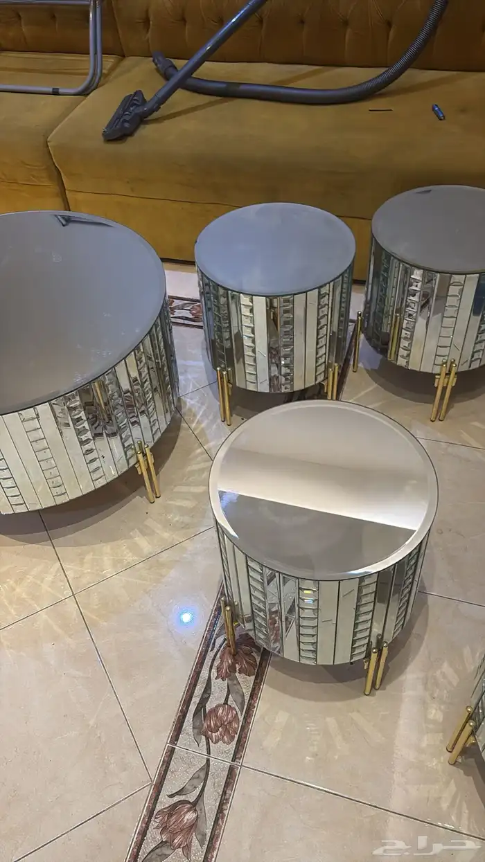 طاولات قزاز للبيع 0