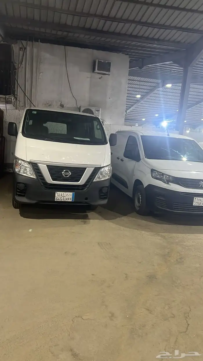 للبيع باص اورفان نيسان 0