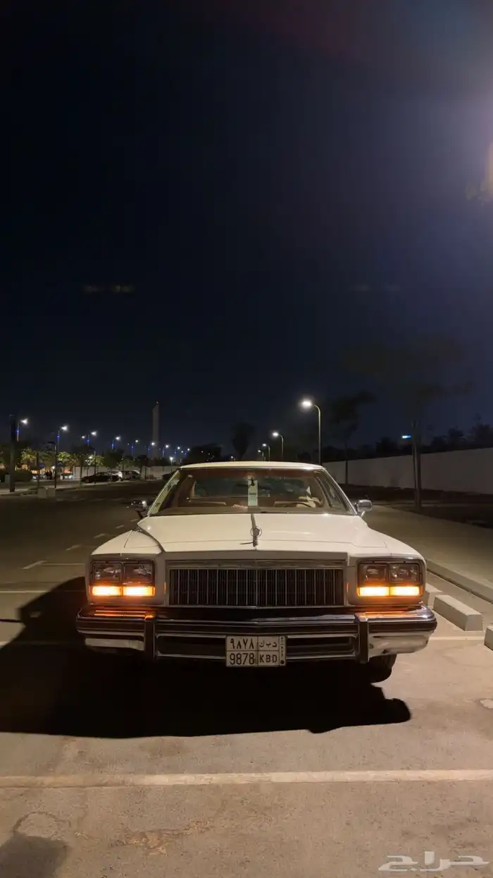 سيارة كلاسيك للايجار عرض 8