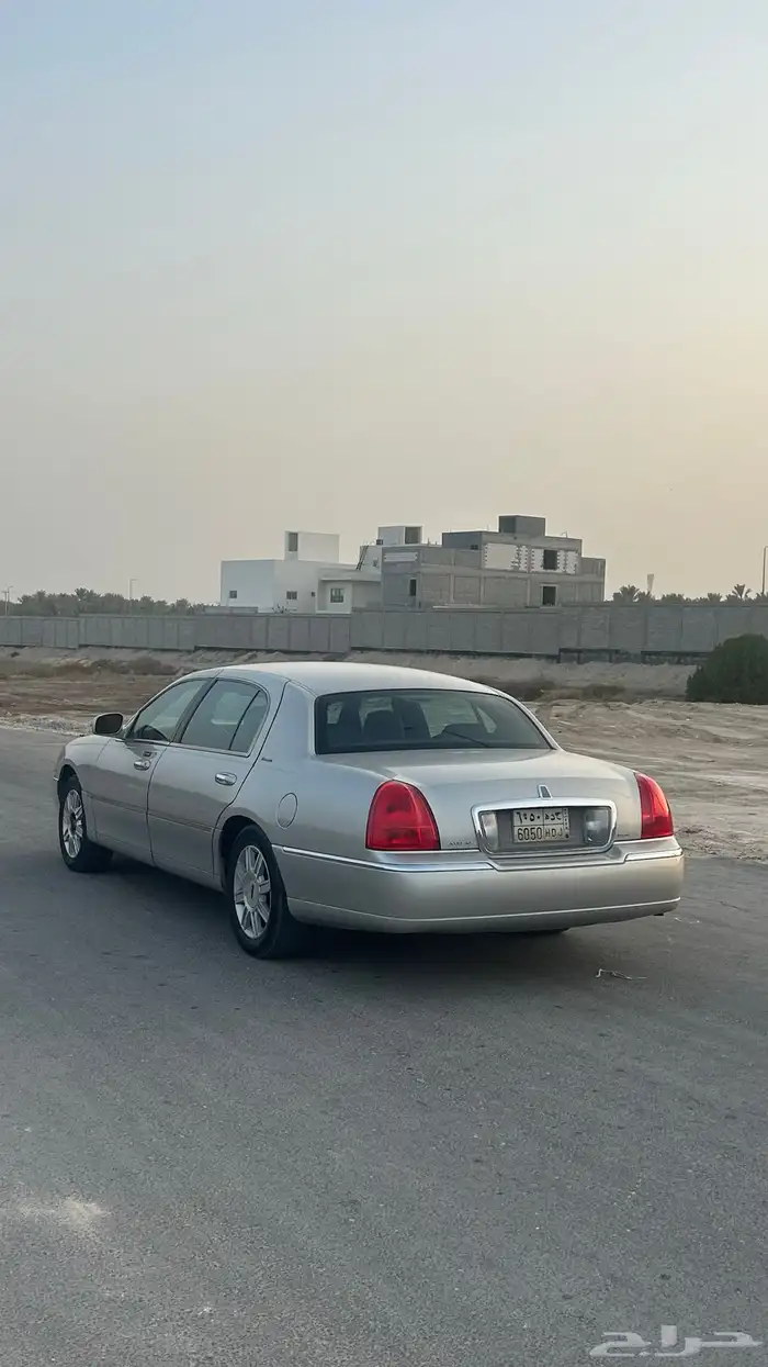 لنكون تاون كار 2008 نظيف 13