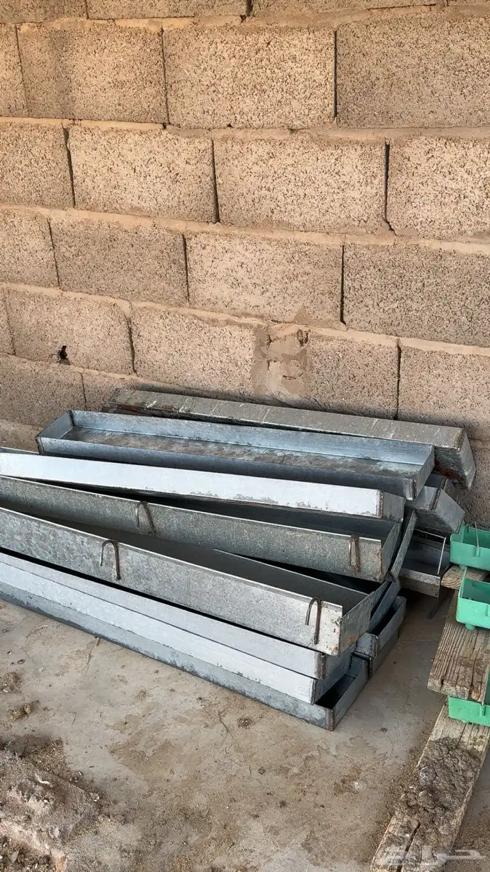 فقاسه تماتيك وحضانة صيصان وملعف وعوامات ماء 1