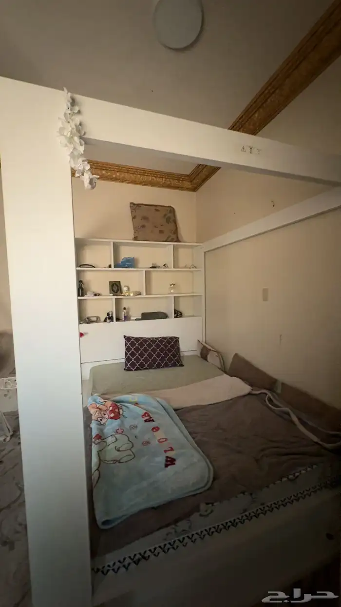 سرير للبيع المستعجل 1