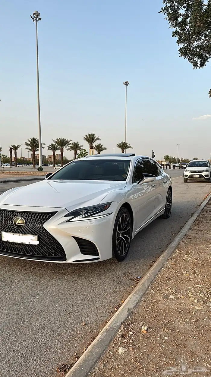 لكزس LS 500 2018 5