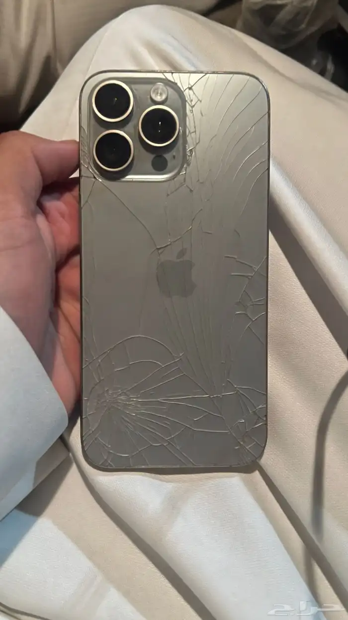 ايفون 15 مغير شاشه 1