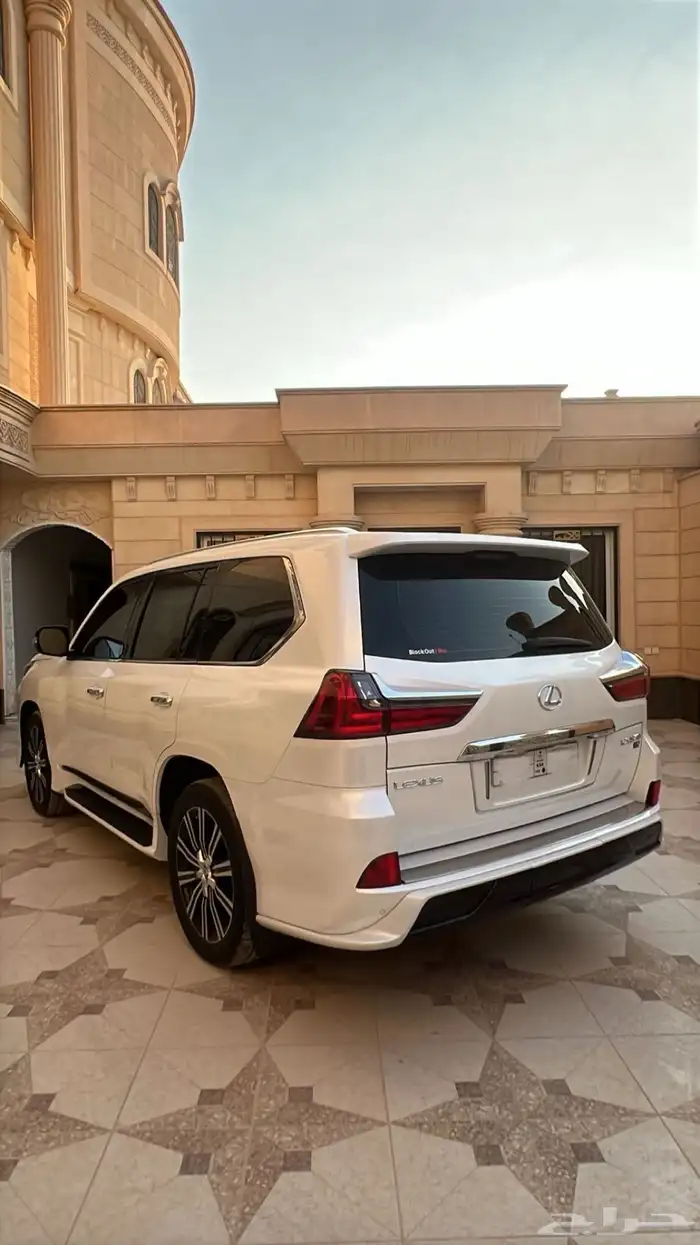 لكزس 570 S موديل 2019 12