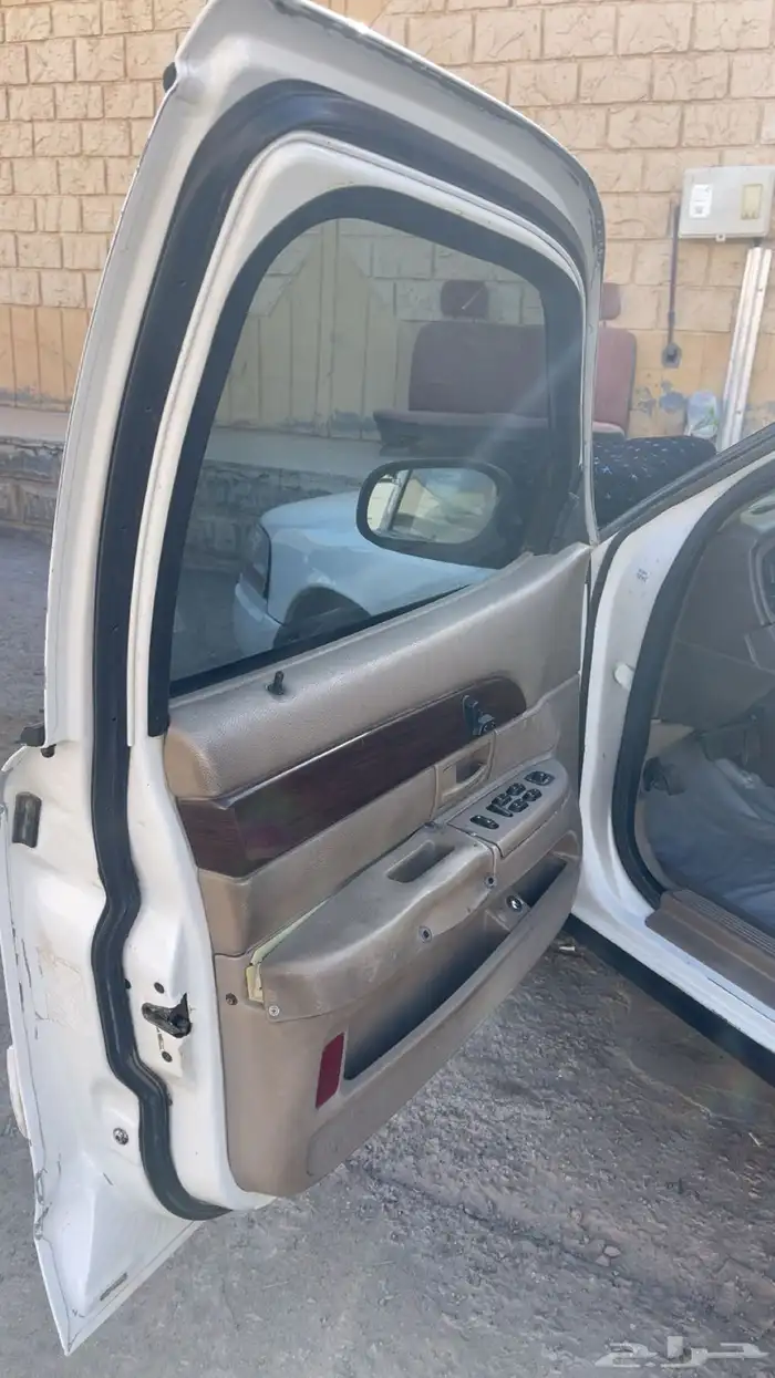فورد ماركيز 2003 للبيع بودي وكاله 22