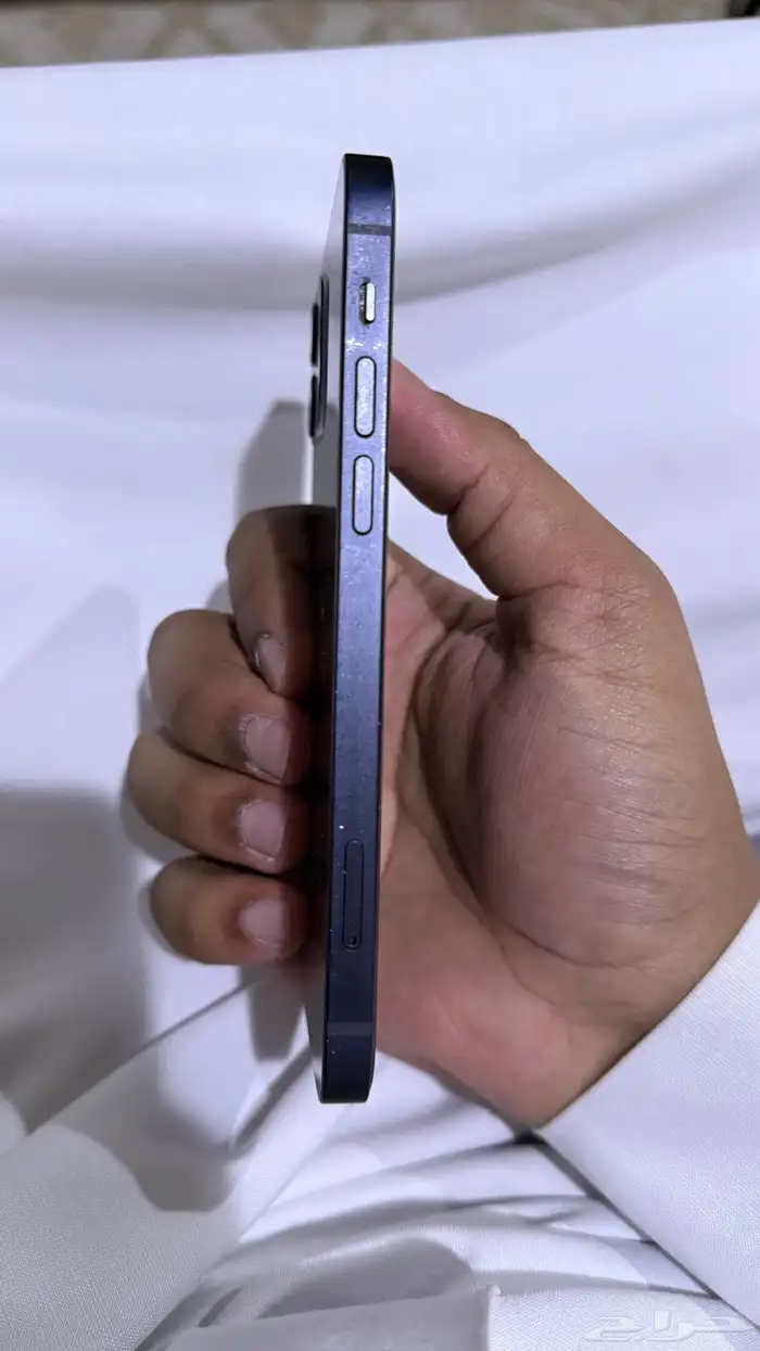 ايفون 12 العادي 0