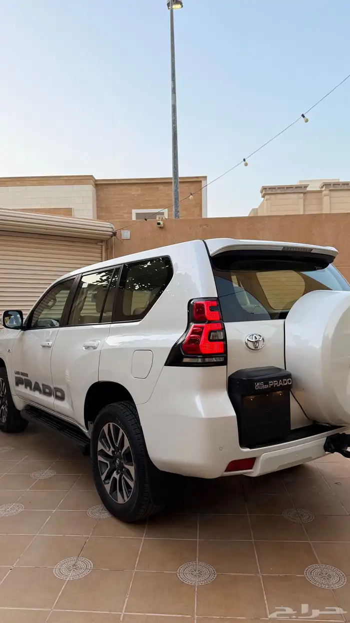 برادو TXL موديل 2022 6 سلندر 7