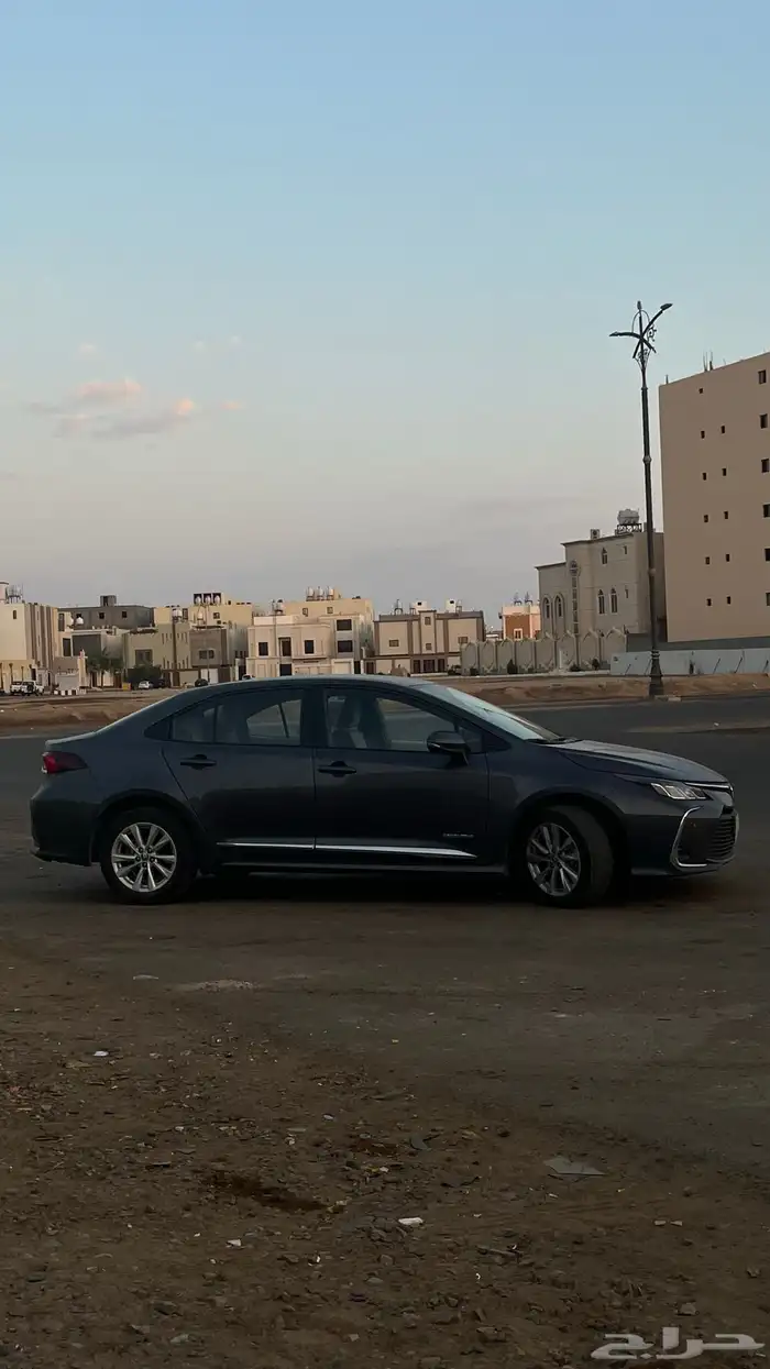كرولا 2025 3