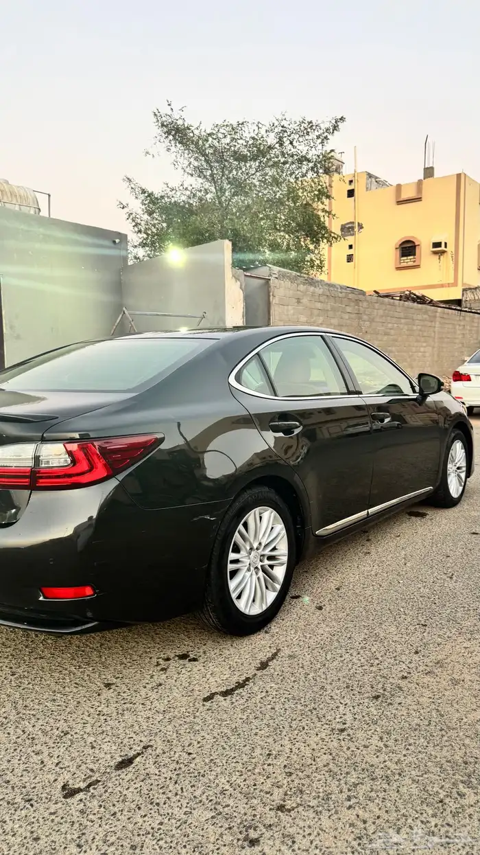 لكزس 2018 - ES350 5