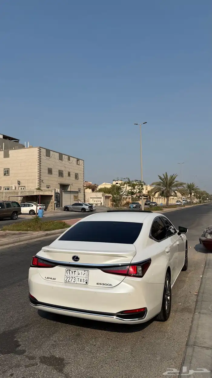للبيع لكزس 2022 3