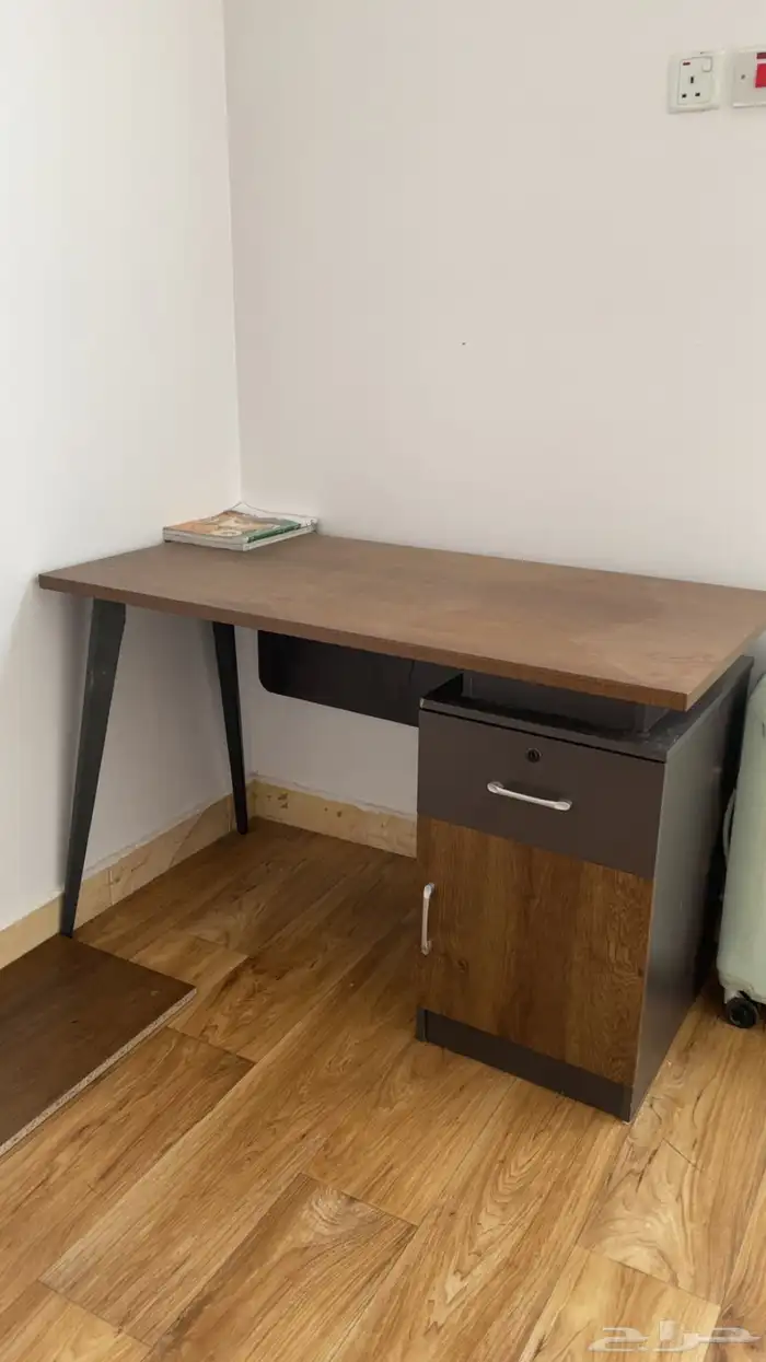 طاوله مكتب للبيع 0