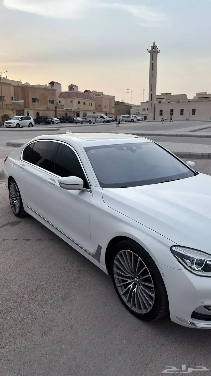 بي ام دبليو 2016 750 - ( نطيفه جدا مواصفات خاصه ) 12