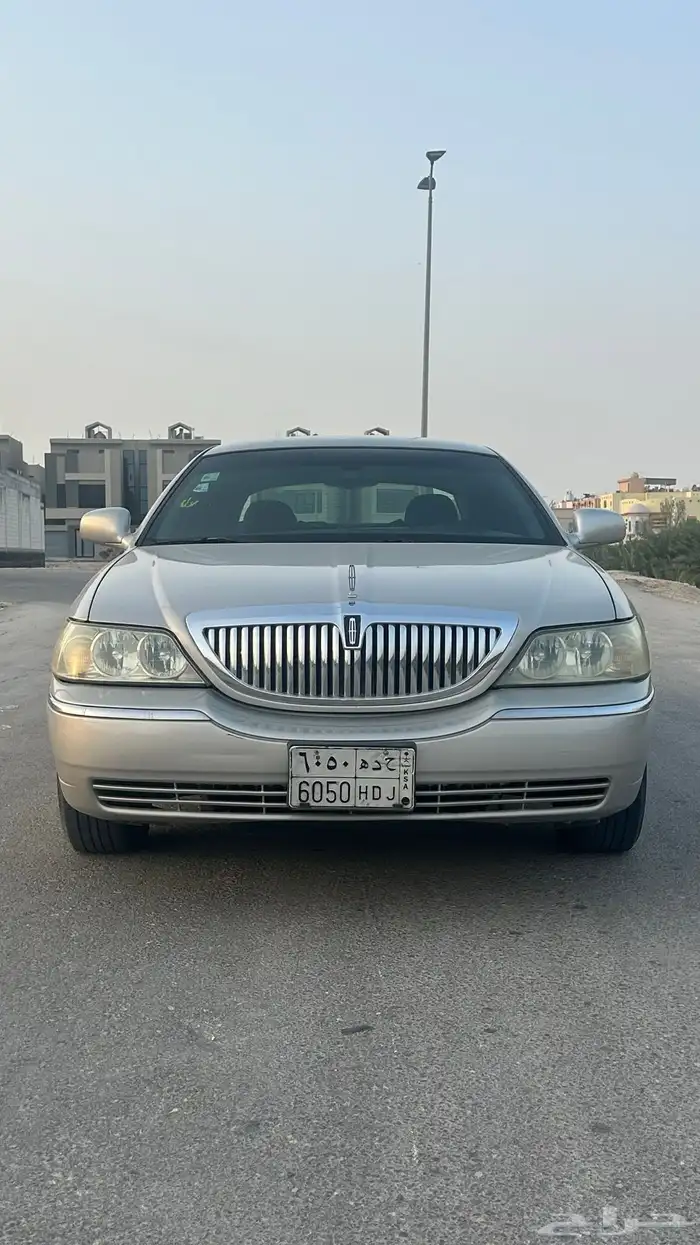 لنكون تاون كار 2008 نظيف 14