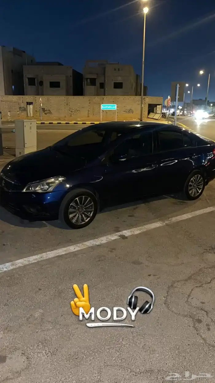 سوزوكي سياز 2022 ازرق غامق - نظيفه جدا  فحص جديد ممشى 44 الف 6