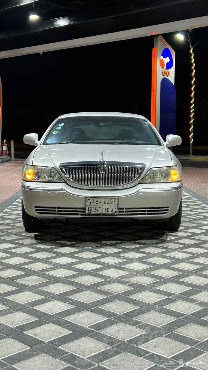 لنكون تاون كار 2008 نظيف 0