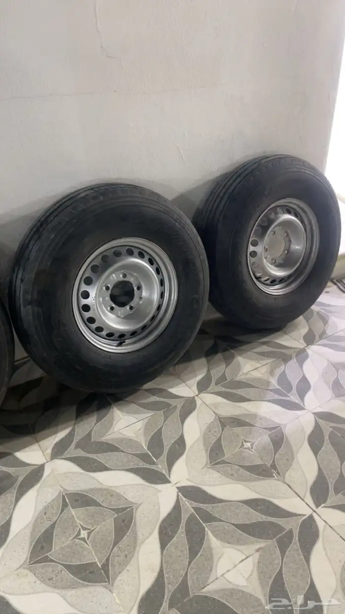 بلون وجنوط 2