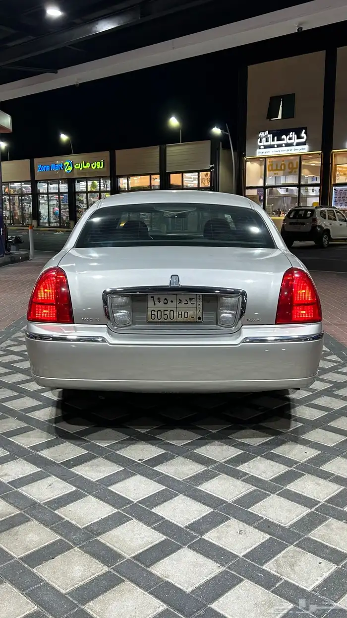 لنكون تاون كار 2008 نظيف 6