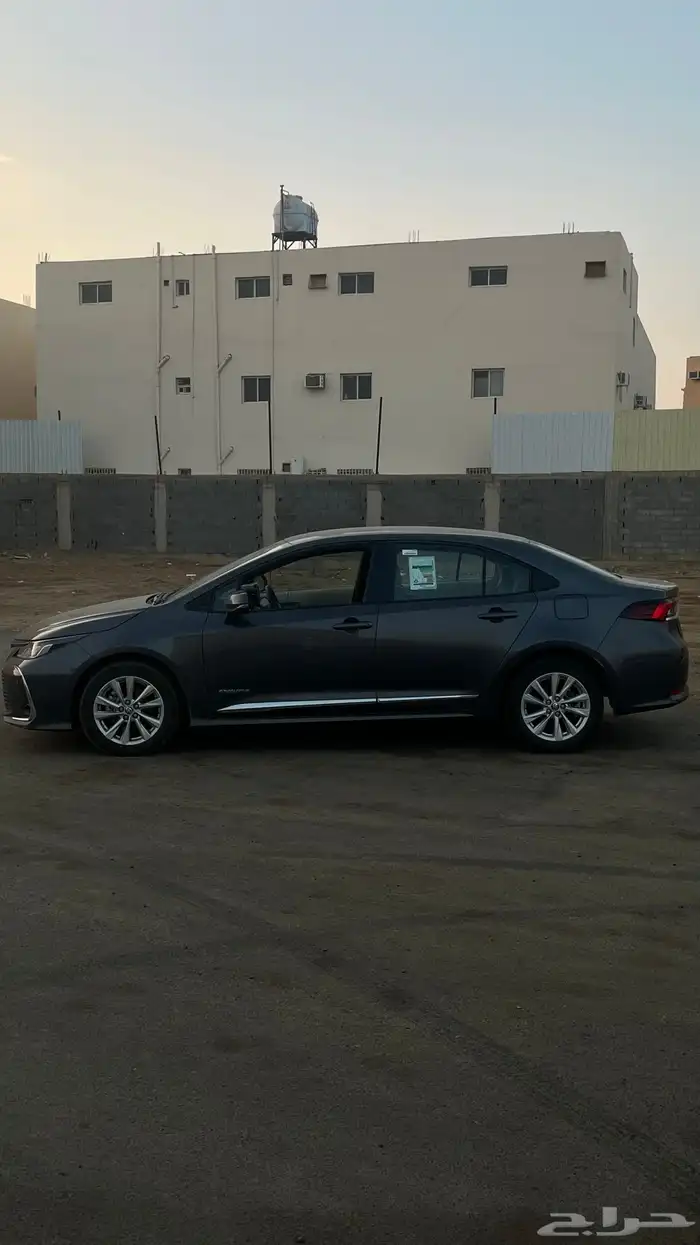 كرولا 2025 4