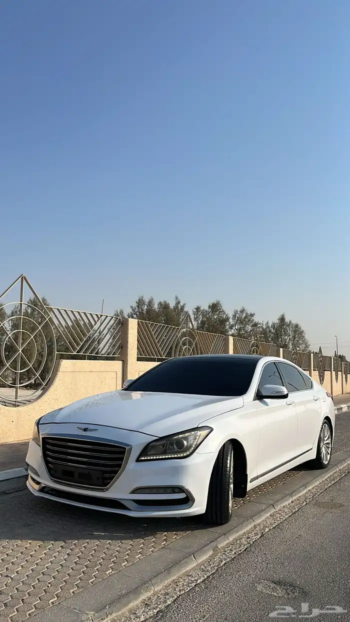 جنسيس ابيض لؤلؤي بلاتينيوم 0