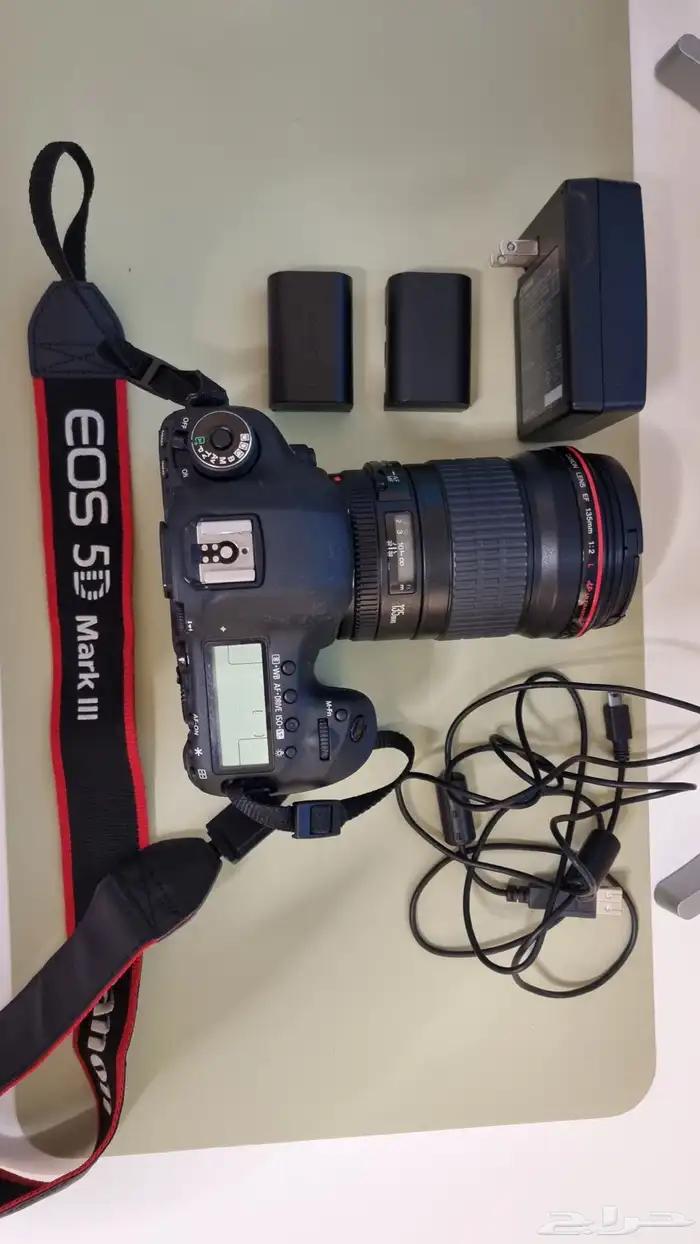 للبيع كاميرا كانون EOS 5D 1