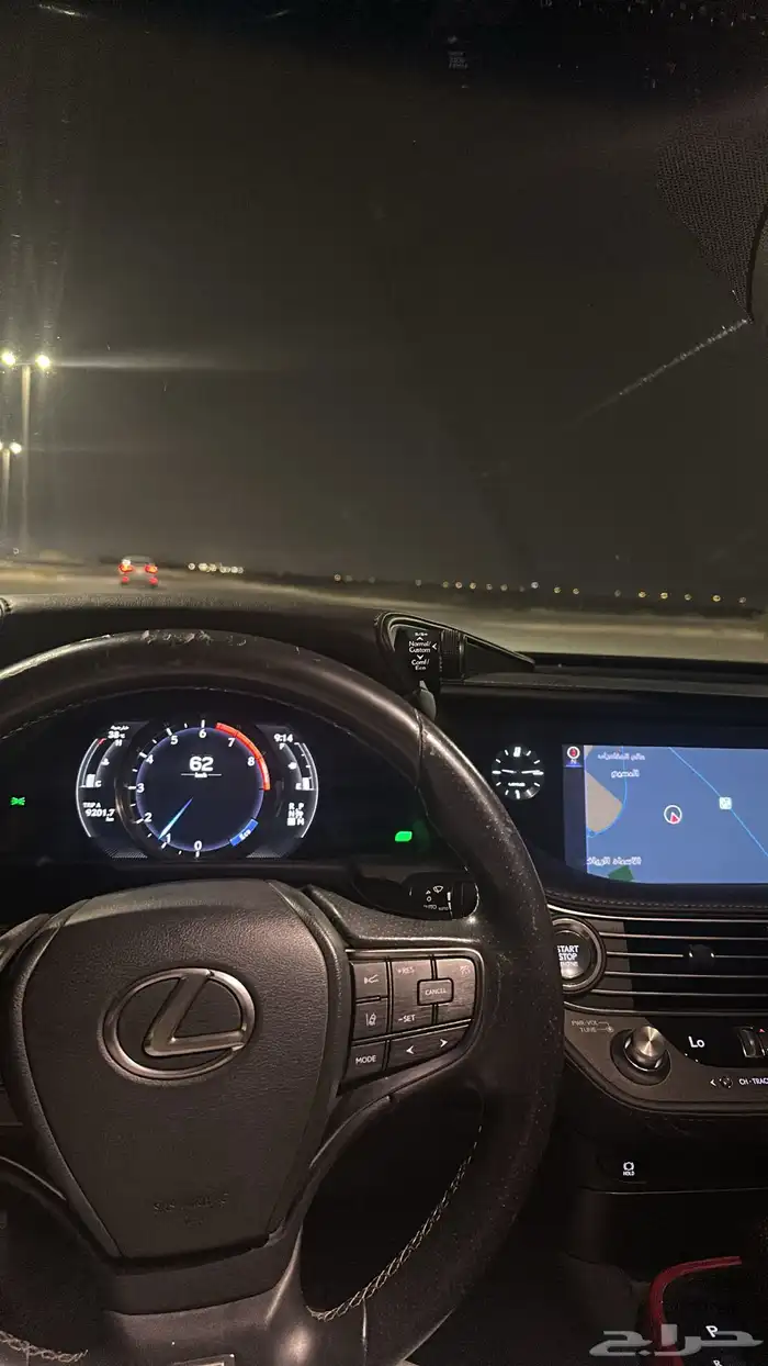 لكزس LS500 2