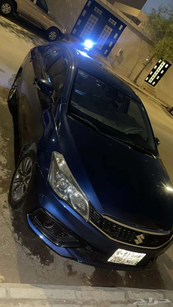 سوزوكي سياز 2022 ازرق غامق - نظيفه جدا  فحص جديد ممشى 44 الف 12