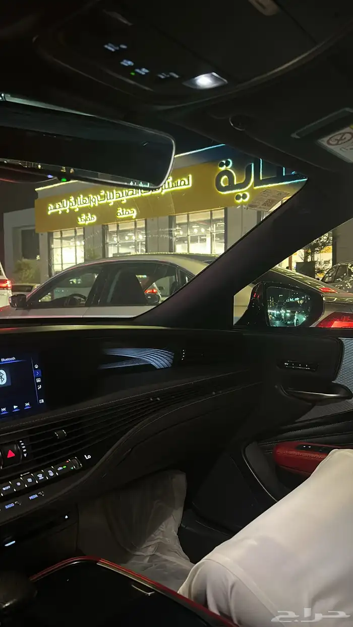 لكزس LS500 3